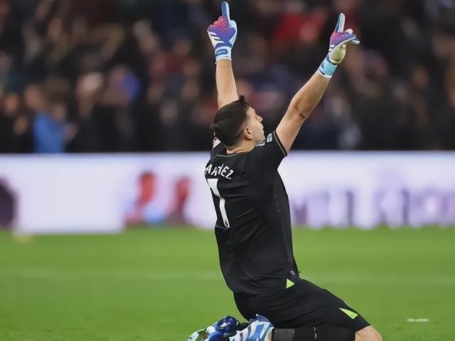 今晚足总杯焦点战,勒沃库森回应争议,信心回归,心理建设被强调 今晚足总杯焦点战,勒沃库森回应争议,信心回归,心理建设被强调