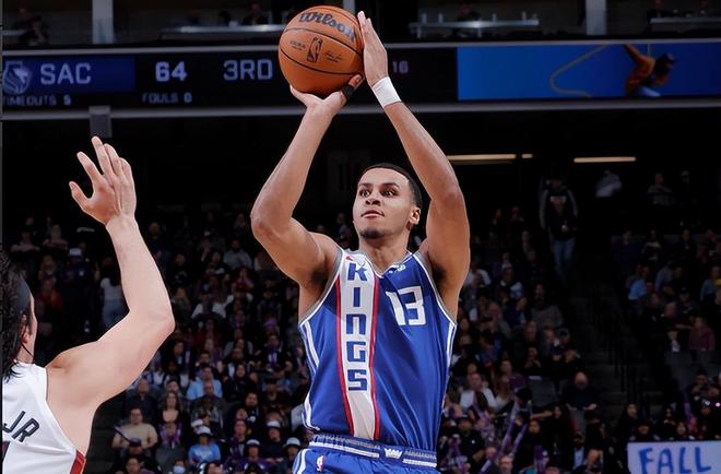 萨克拉门托国王发布备战花絮，关键时刻遗憾出局，欧联任务艰巨，阵容厚度经受考验的简单介绍