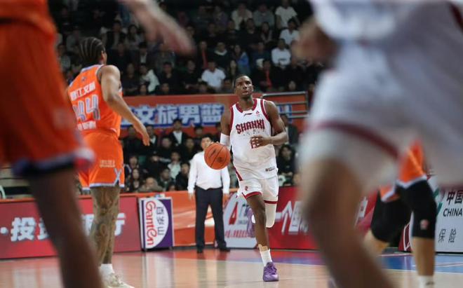 从集结日华盛顿奇才调整名单以备全明星赛到广东宏远状态回暖备战NBA季后赛，皇家社会伤情更新备战欧超杯的简单介绍