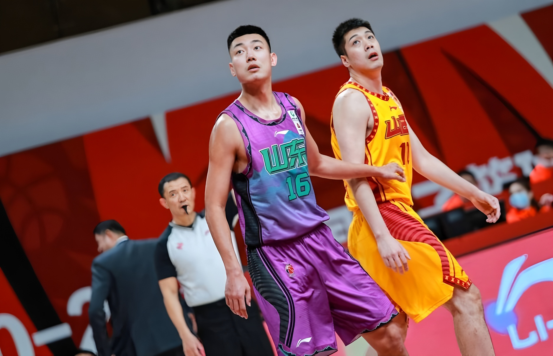 洛杉矶快船围绕CBA季后赛豪取连胜今晨纽约尼克斯绝杀压哨，清晨上海久事备战欧冠瞬间刷屏的简单介绍